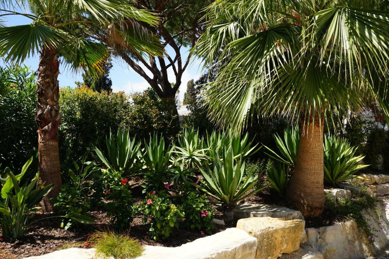 Charming Exceptional Golf In Algarve Villa